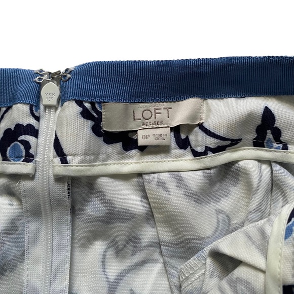 Ann Taylor Loft Skirt Cream Blue Floral Size 0 Petite Floral Pockets Pleated - Picture 5 of 12